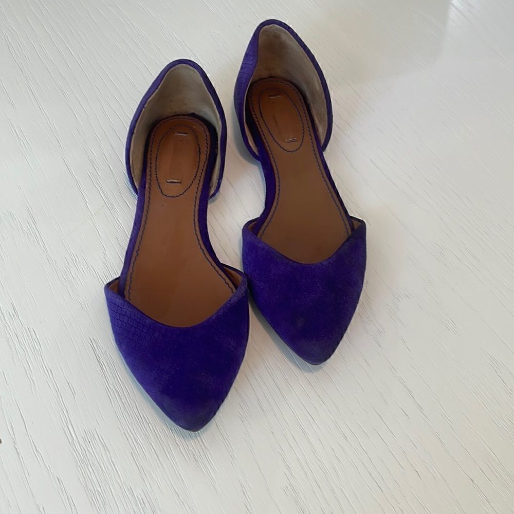 Vintage purple suede pointy toe flats